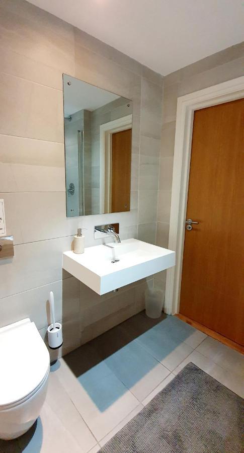 Superb 2 Beds 2 Baths New Apartment W/ Garden+Patio Bournemouth Dış mekan fotoğraf