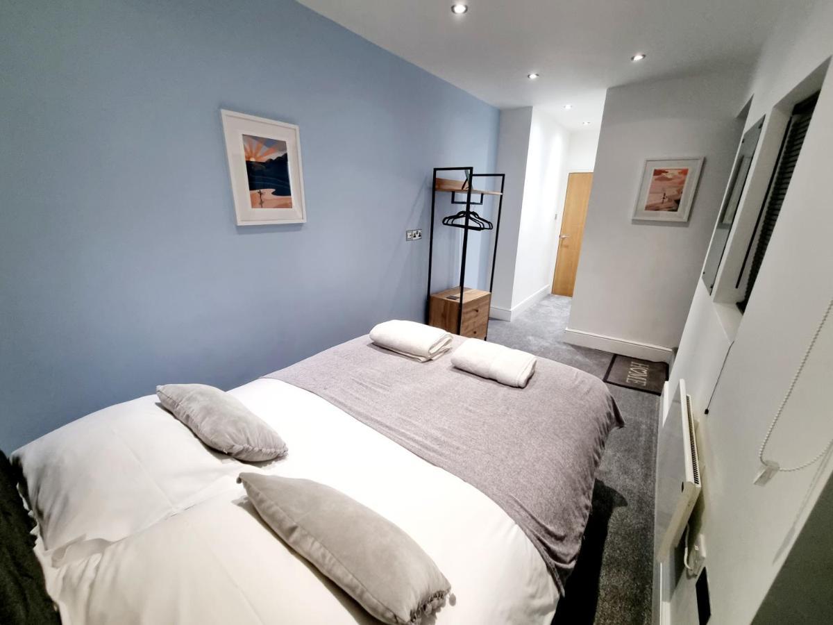 Superb 2 Beds 2 Baths New Apartment W/ Garden+Patio Bournemouth Dış mekan fotoğraf